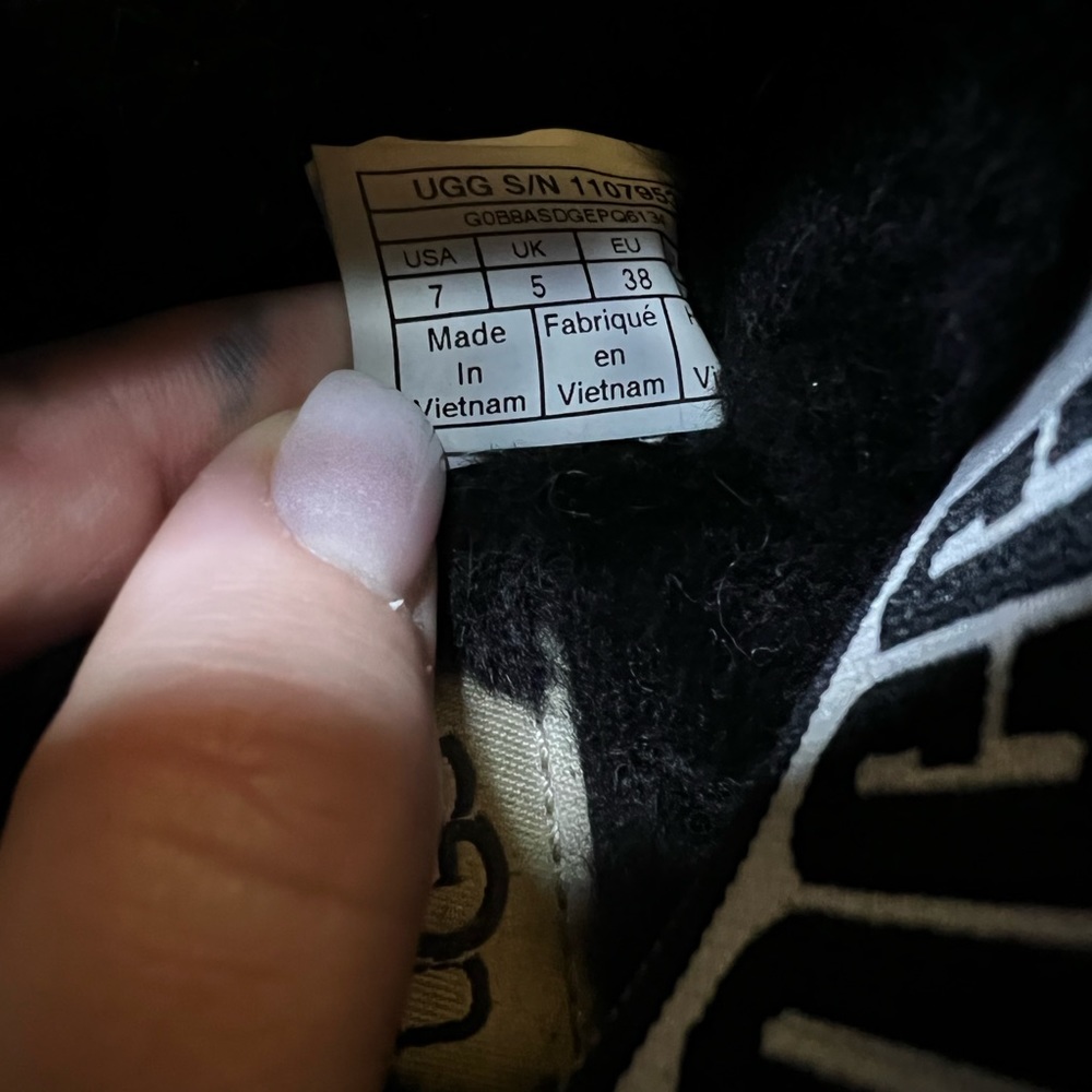 Ugg Fluff Yeah - image 5